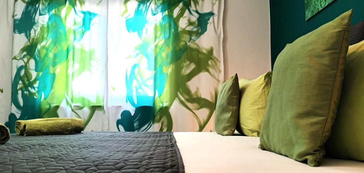 Olivista Croatia Apartments Njivice Luaran gambar