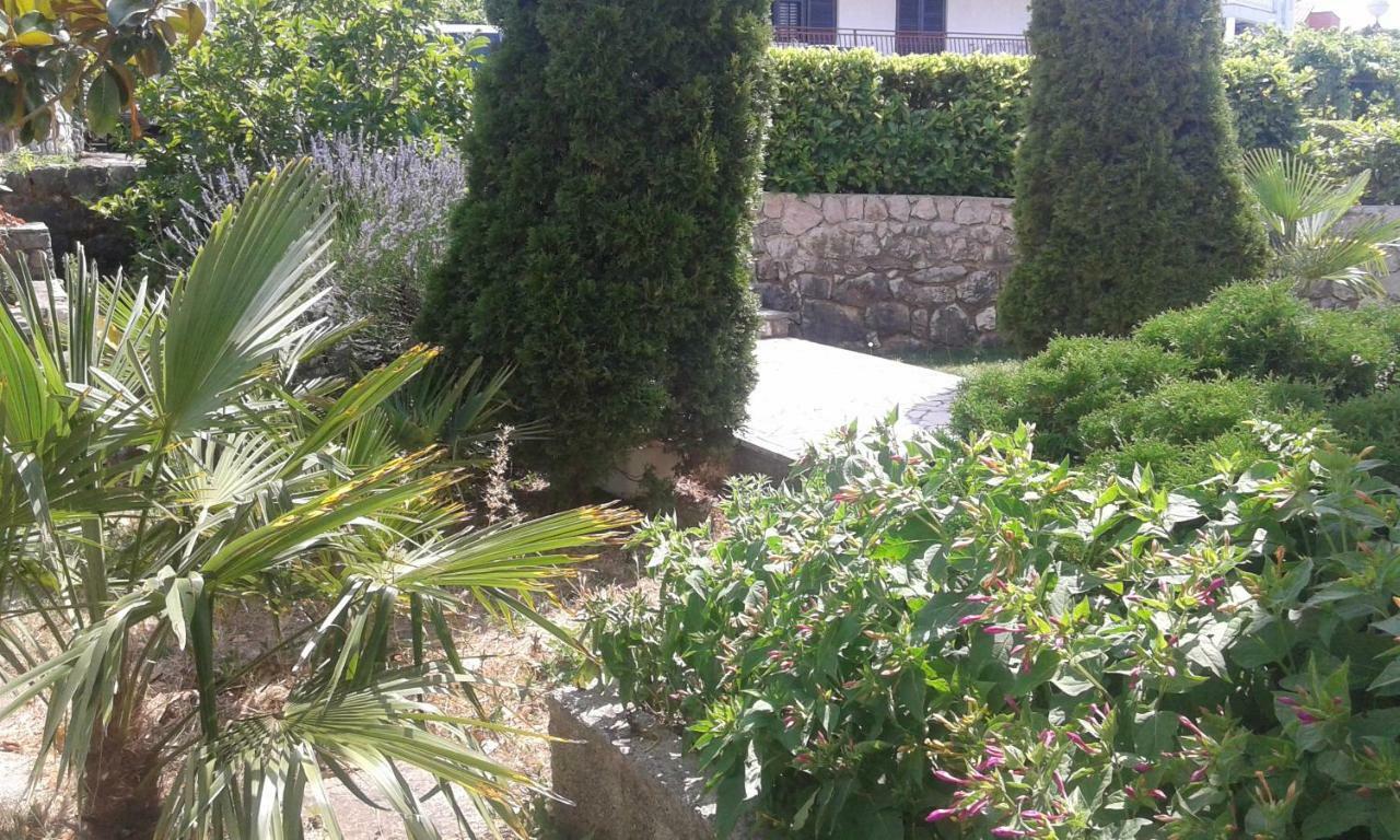 Olivista Croatia Apartments Njivice Luaran gambar